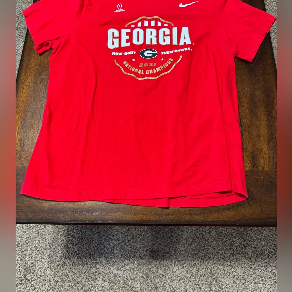 Men’s red 2021 Georgia Bulldog National Champion t-shirt. XL